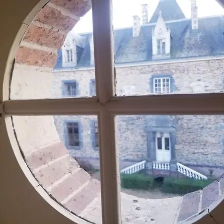 Hébergement de vacances Dans Les Communs D'un Château *