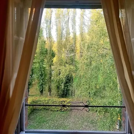 Tatil Evi Dans Les Communs D'un Chateau *